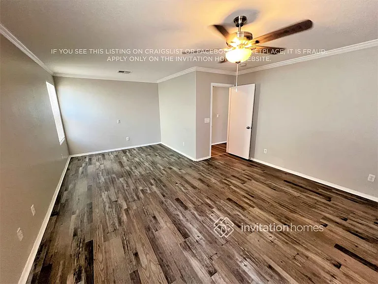 6862 W Townley Ave — Photo 4