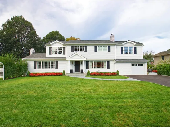 194 Whitehall Boulevard, Garden City, NY 11530