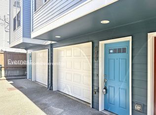 4428 44th Ave SW APT B, Seattle, WA 98116