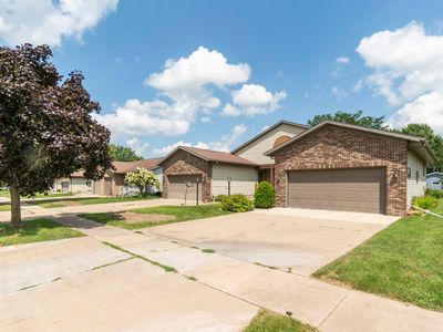 306 24th St NW, Waverly, IA, 50677