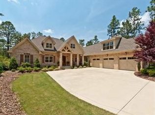 32 Plantation Dr, Southern Pines, NC 28387