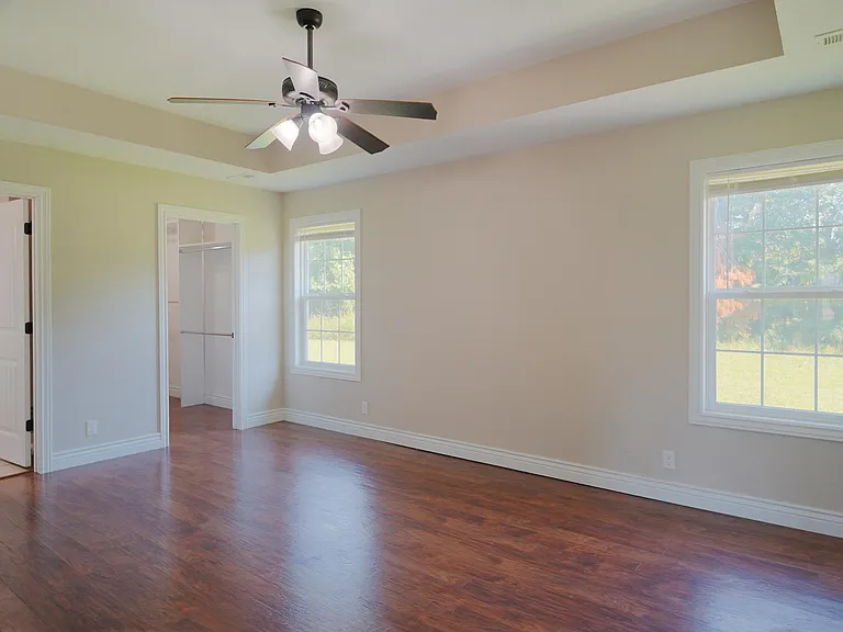 593 W Fountain Rd — Photo 7