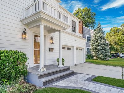 210 Roxbury Road, Garden City, NY, 11530
