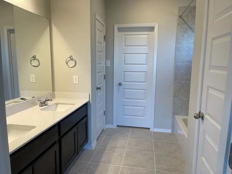 8116 Bronco Ln — Photo 17