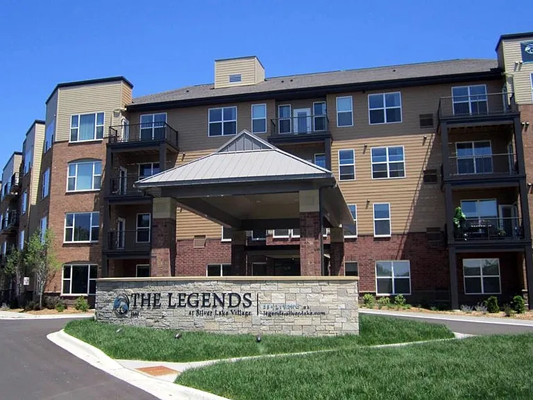 The Legends at Silver Lake Village 55+ Apartments — Photo 15