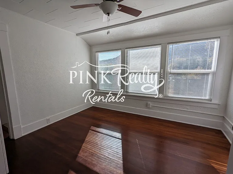 118 Lafayette Rd — Photo 14