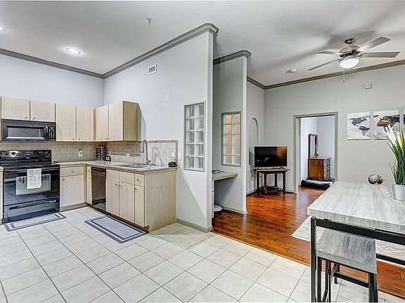 2nd image of 1441 East St Unit 108