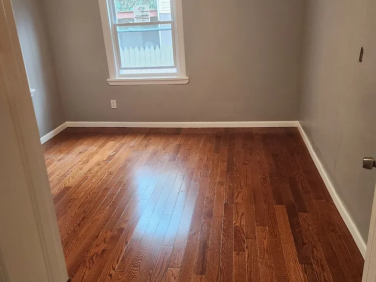 139 Glen Ave #1 — Photo 4