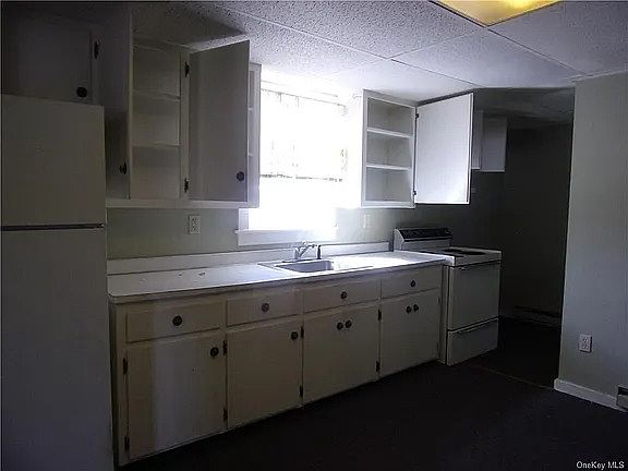 2nd image of 10 Prospect St #1