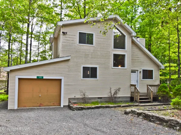 172 Choctaw Dr, Pocono Lake, PA 18347