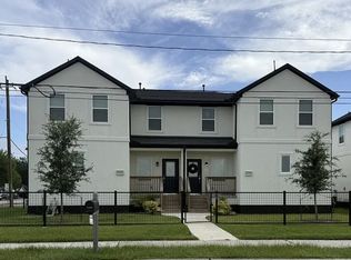 4602 W Orange St #B, Pearland, TX 77581