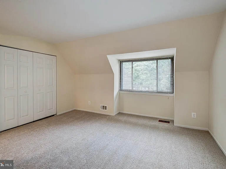 1502 Farsta Ct — Photo 14