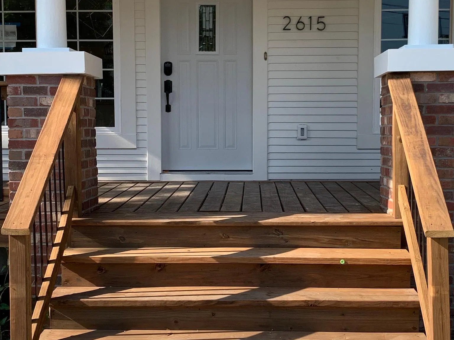 2615 Cottage Grove Ave — Photo 2
