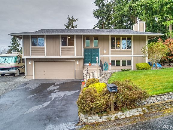 2nd image of 4101 61st St E
