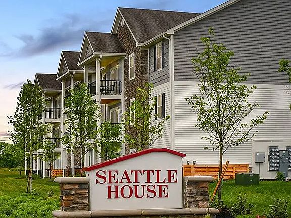 2nd image of 1 Kerry Park Cir #88fd3e442