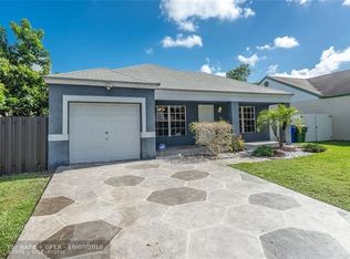 1111 SW 85th Ave, Pembroke Pines, FL 33025