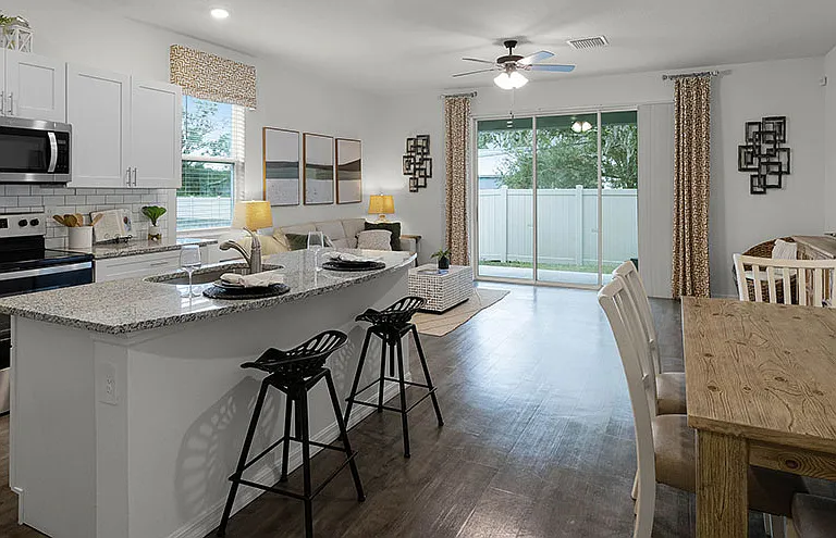 Kensington Place Townhomes — Photo 7