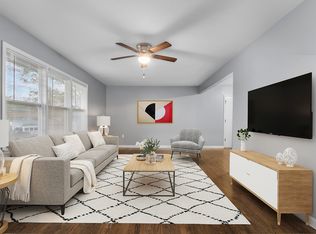 204 Chappell Dr, Pleasant Hill, MO 64080