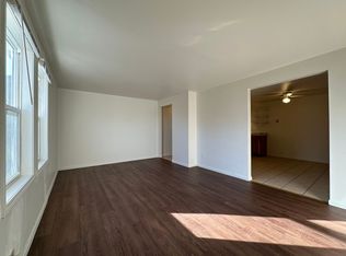 1811 Badger St #8, Green Bay, WI 54303