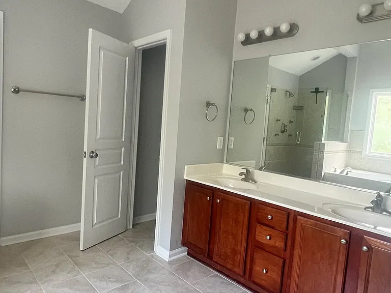 529 Carolina Way — Photo 24