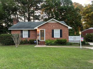 406 N Edinborough St, Red Springs, NC 28377
