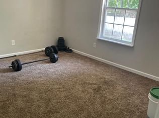 145 E Poinsett St, Greer, SC 29651