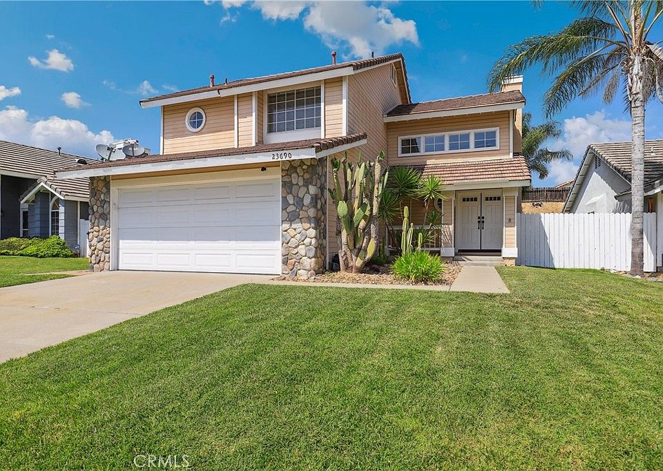 1st image of 23690 Sierra Oak Dr