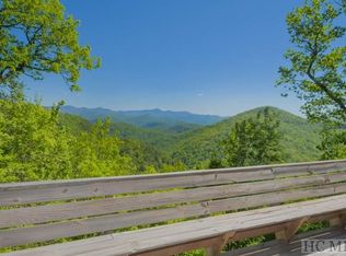 725 Ell Rdg, Glenville, NC 28736