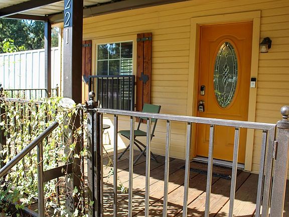 4th image of 3221 Chippewa Trl