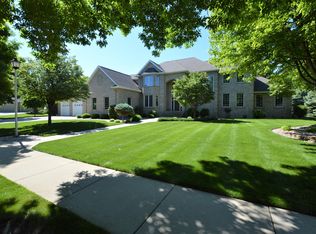 2502 Evergreen Ln, Aberdeen, SD 57401