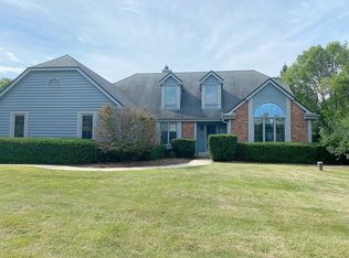 N67W30825 Club Cir E, Hartland, WI 53029