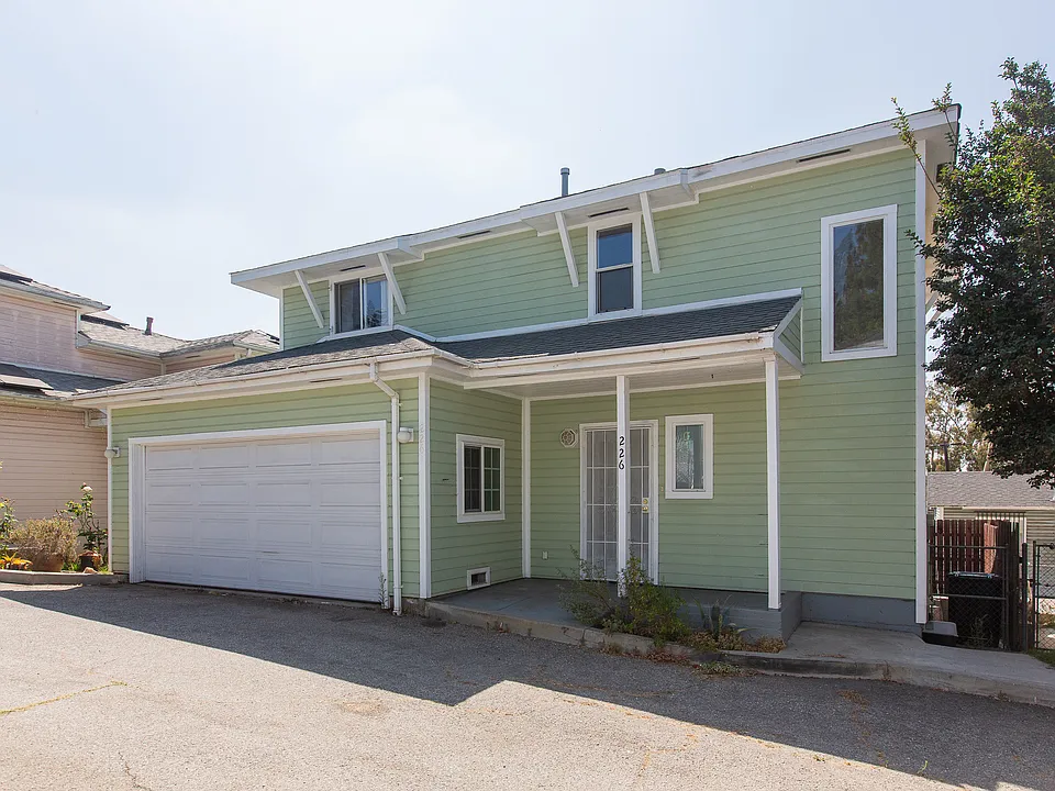 226 Dickerson Ave