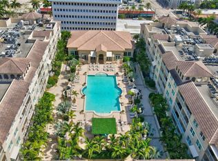 99 SE Mizner Blvd APT 821, Boca Raton, FL 33432