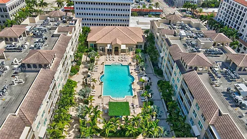 99 SE Mizner Blvd #821 Photo 1