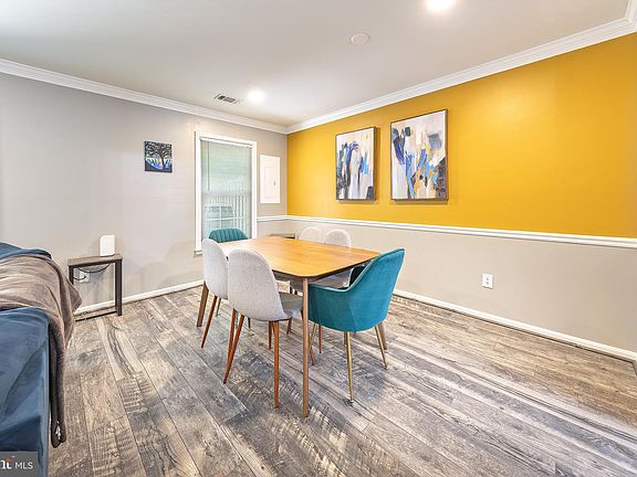 4th image of 4526 Canary Ct