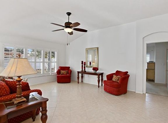 3rd image of 2601 Rosehaven Dr