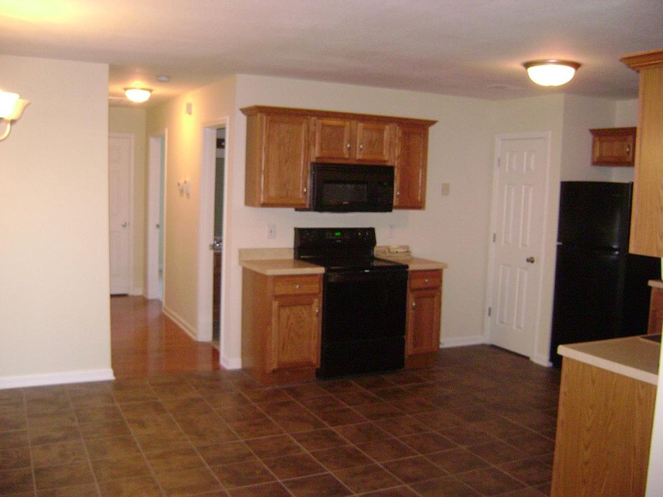 2nd image of 132 Whitehall Dr