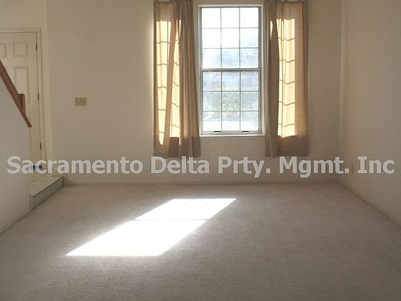 3rd image of 5231 Crystal Hill Way