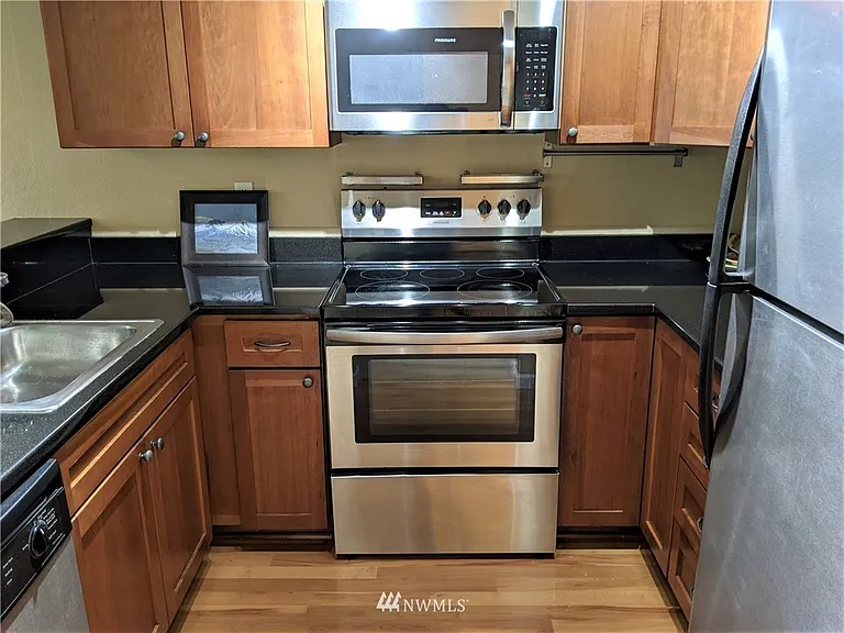1007 156th Ave NE #211 — Photo 9