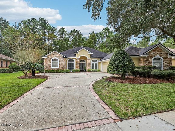 2nd image of 125 PINEHURST POINTE Drive