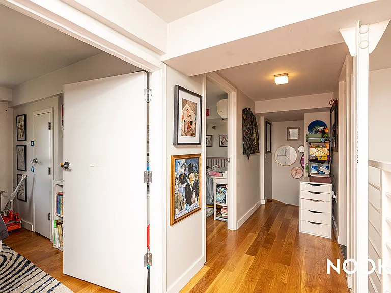 100 Dupont St #1L — Photo 27