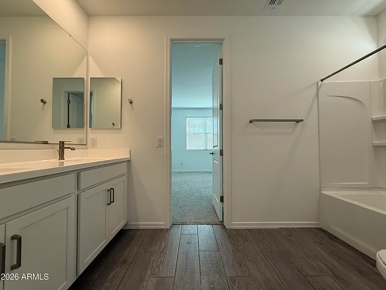 4248 W Brenley Dr — Photo 16