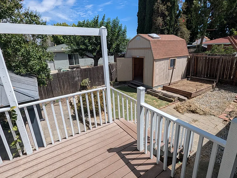 160 Linscheid Dr — Photo 9