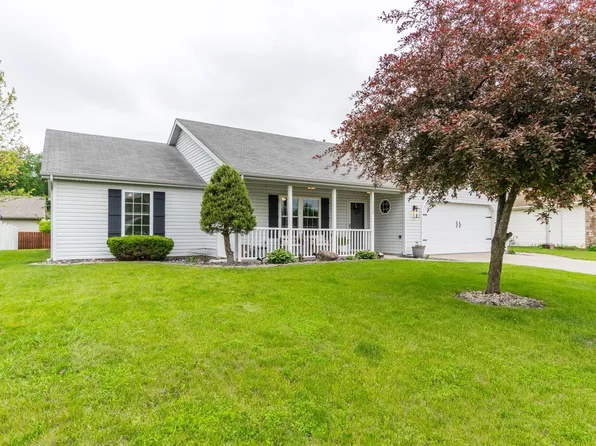 2008 Granny Smith Pl, Kendallville, IN 46755