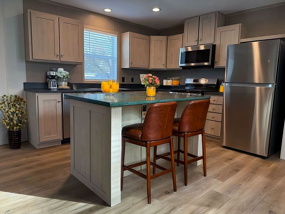 staged kitchen