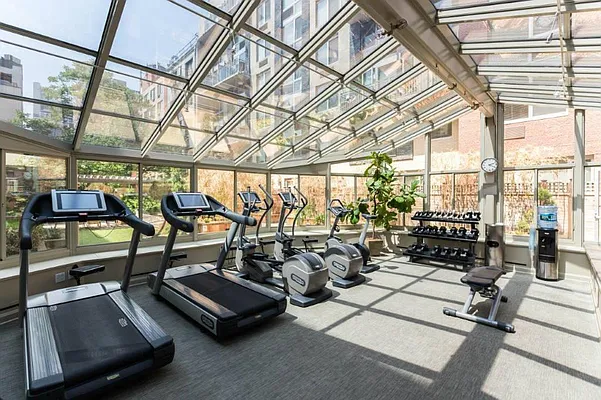 Rented by Evans Real Estate | media 18
