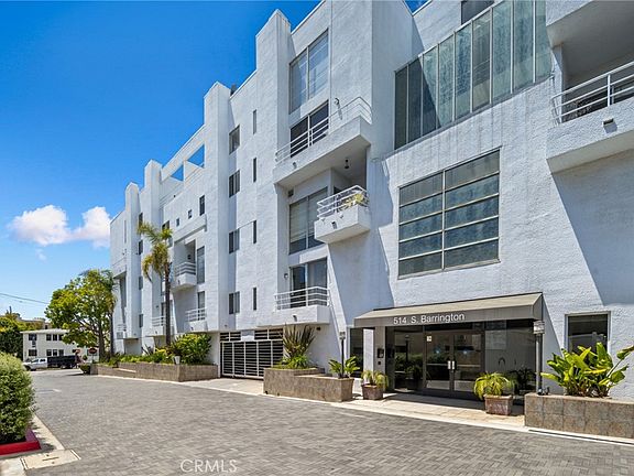2nd image of 520 S Barrington Ave #116