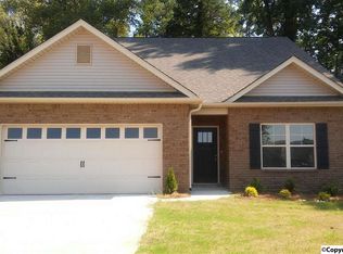 137 Willow Tree Dr, Meridianville, AL 35759