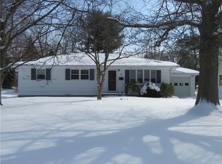 12 Kuebler Dr, Rochester, NY 14624