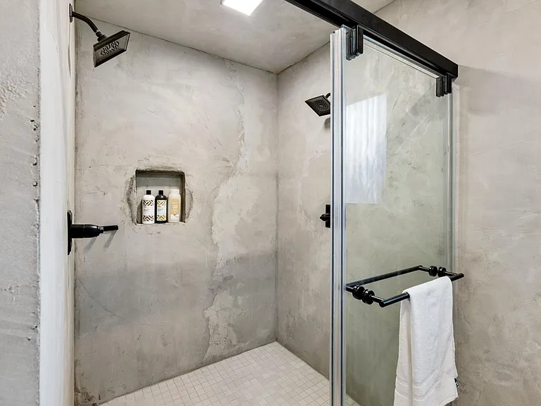 3261 Schoolhouse Dr — Photo 25